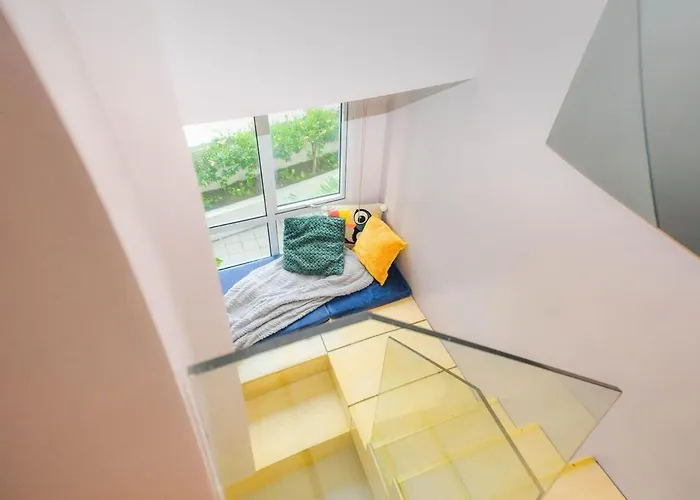 Loft De Vue - Victoria Bgc Apartment *