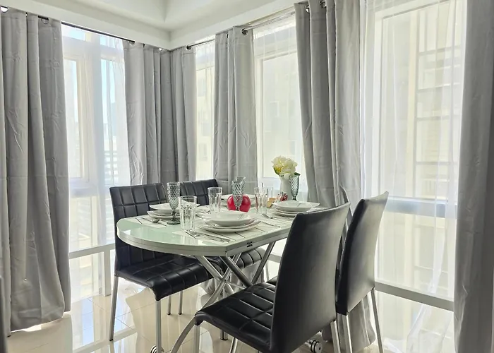 Loft De Vue - Victoria Bgc Apartment *